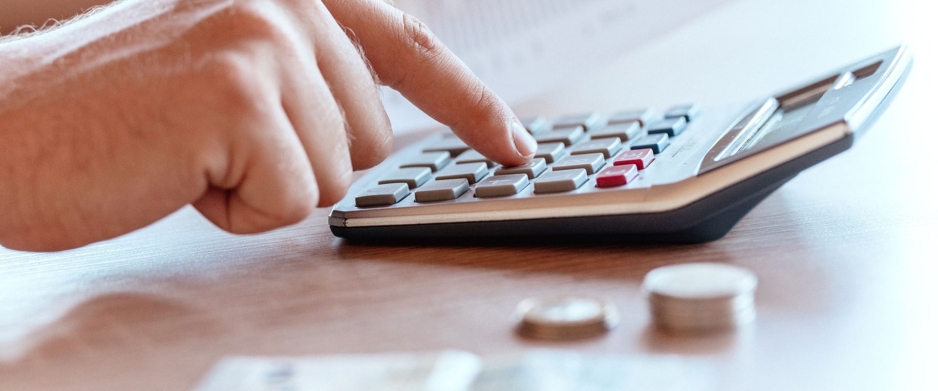 Tipps zur Budgetierung und zum Geldsparen während eines Auslandsstudiums